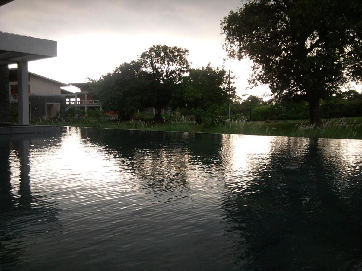 Fountainhead Hotel Alībāg Ngoại thất bức ảnh